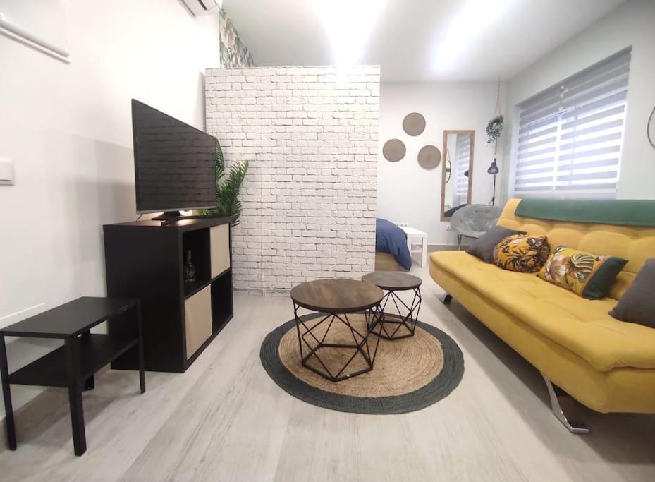 Comfortable Studio In Barrio Salamanca - Bejar Мадрид Екстериор снимка